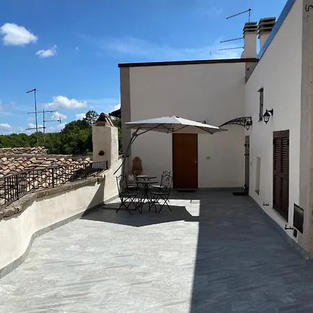 Palazzo Forlani * Capranica
